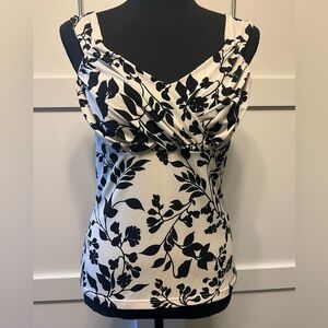 White House Black Market Ivory and Black Tank Top Size S